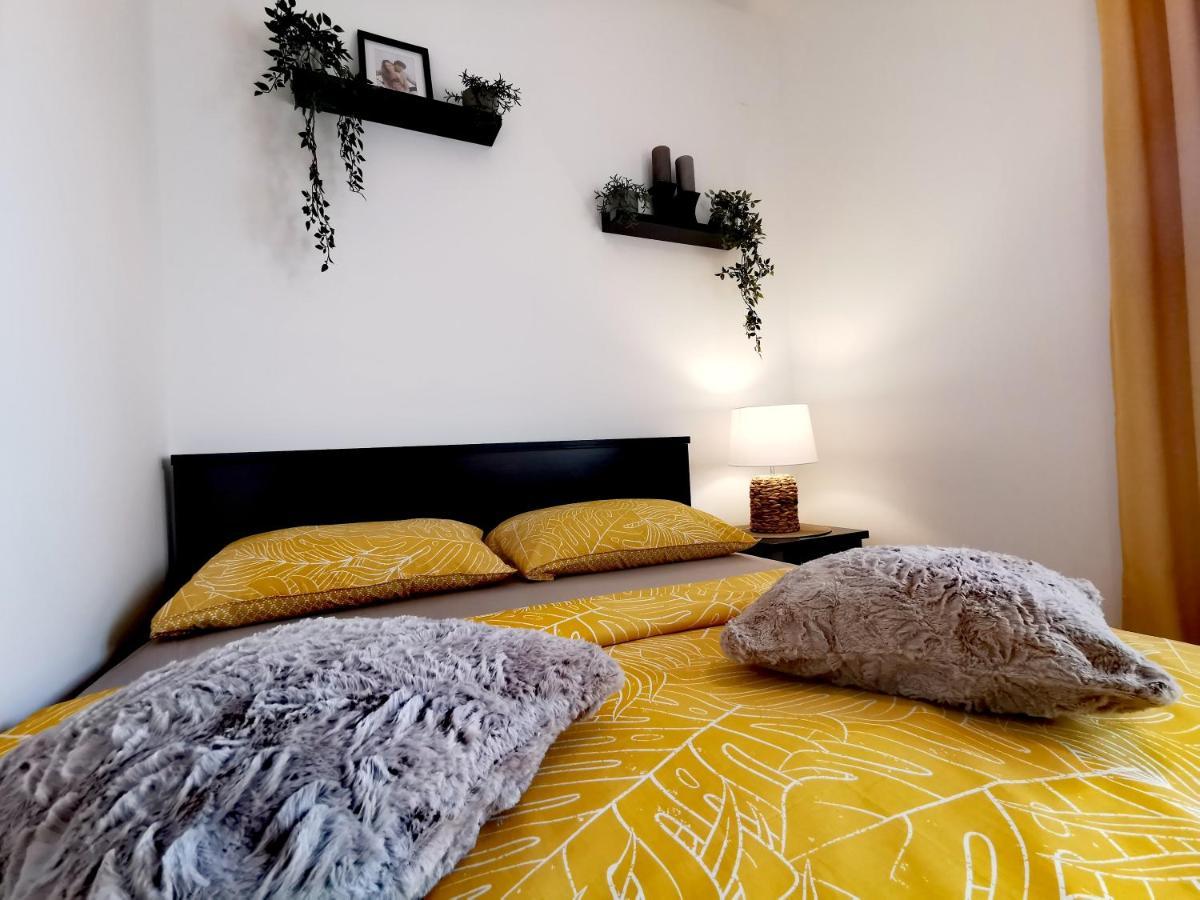 Apartments Lino Selce Luaran gambar